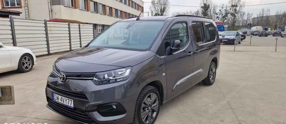 toyota proace city verso dolnośląskie Toyota Proace City Verso cena 130000 przebieg: 10000, rok produkcji 2023 z Wrocław